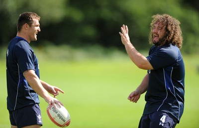 16.08.11 - Wales Rugby Training - Adam Jones and Huw Bennett during training. 
