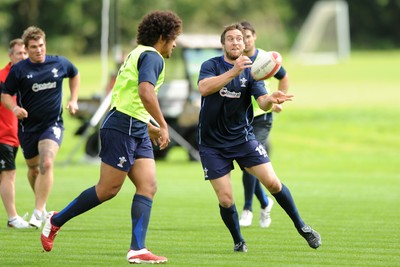 16.08.11 - Wales Rugby Training - Ryan Jones during training. 