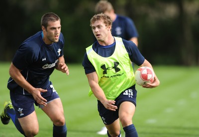 16.08.11 - Wales Rugby Training - Leigh Halfpenny during training. 