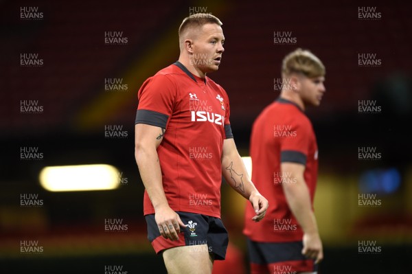 160819 - Wales Rugby Training - James Davies during training