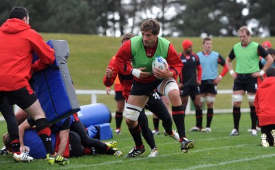 15.09.11 - Wales Rugby Training - Luke Charteris during training. 
