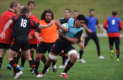 15.09.11 - Wales Rugby Training - Toby Faletau during training. 