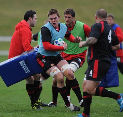 15.09.11 - Wales Rugby Training - Dan Lydiate during training. 