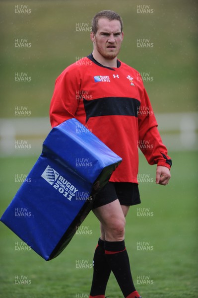15.09.11 - Wales Rugby Training - Gethin Jenkins during training. 