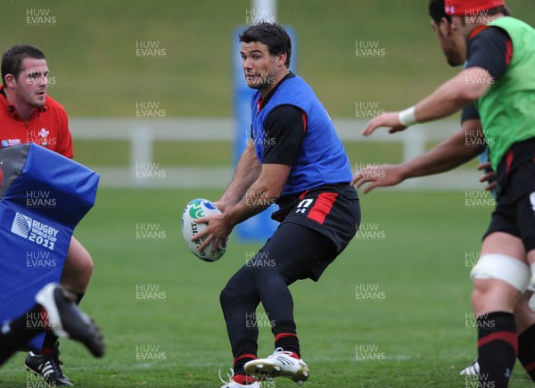 15.09.11 - Wales Rugby Training - Mike Phillips during training. 