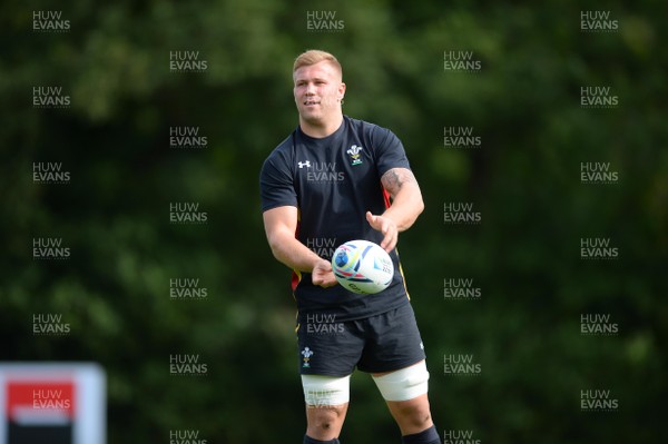 160915 - Wales Rugby World Cup Training -Ross Moriarty during training