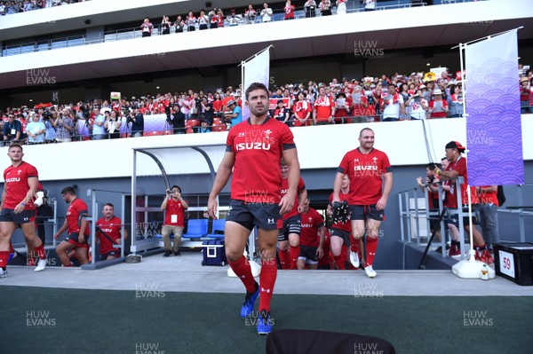 160919 - Wales Rugby Training - Leigh Halfpenny arrives for an open training session