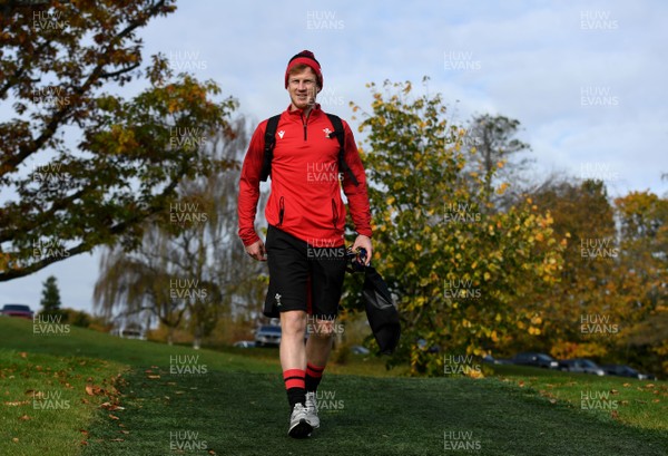 161020 - Wales Rugby Training - Rhys Patchell during training