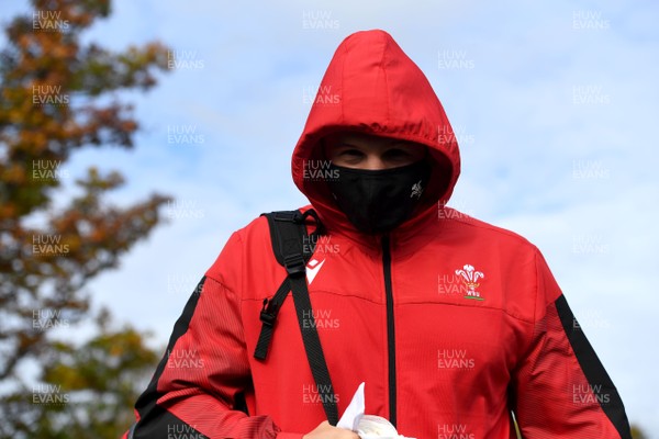 161020 - Wales Rugby Training - Elliot Dee during training