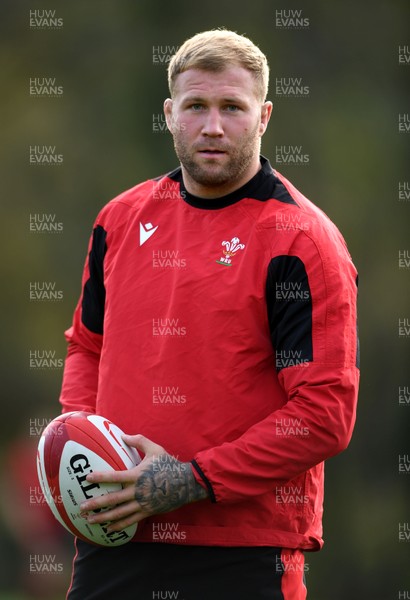 161020 - Wales Rugby Training - Ross Moriarty during training