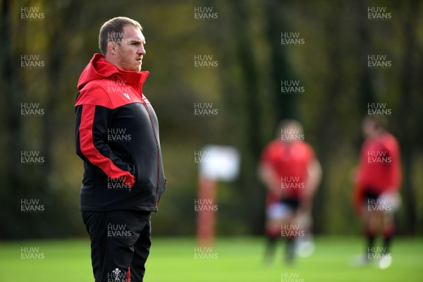 161020 - Wales Rugby Training - Gethin Jenkins during training