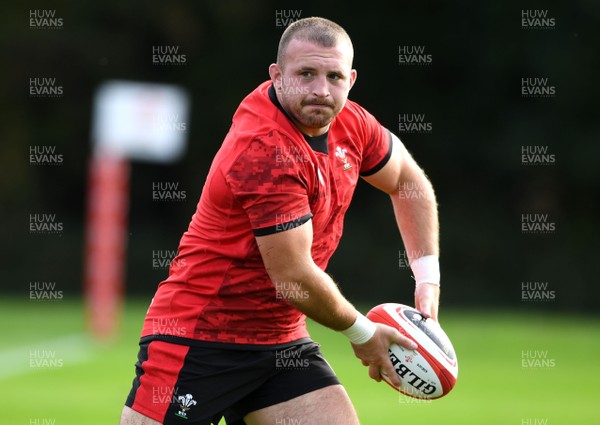 161020 - Wales Rugby Training - Dillon Lewis during training