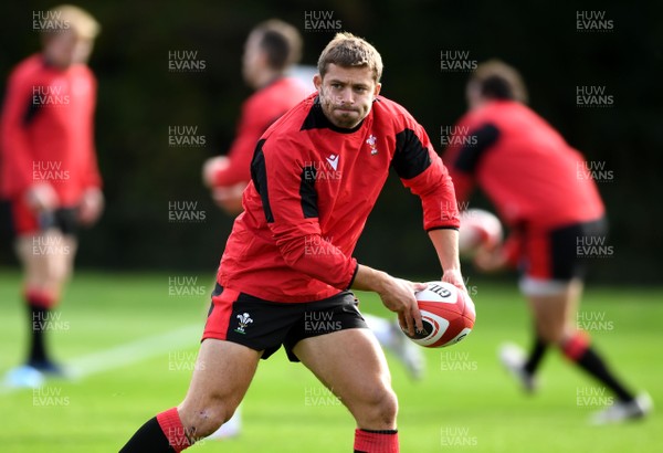 161020 - Wales Rugby Training - Leigh Halfpenny during training