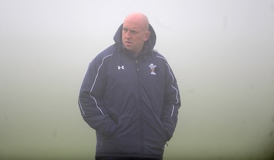 16.11.10 - Wales Rugby Training - Defence coach Shaun Edwards looks through thick fog during training. 