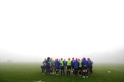 16.11.10 - Wales Rugby Training - Wales players train in thick fog. 