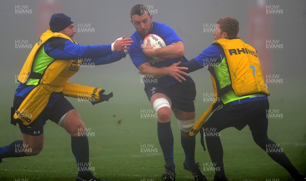16.11.10 - Wales Rugby Training - Deiniol Jones during training. 