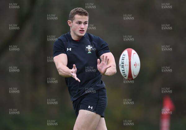 161117 - Wales Rugby Training - Hallam Amos during training