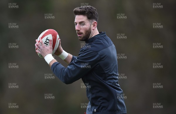 161117 - Wales Rugby Training - Alex Cuthbert during training