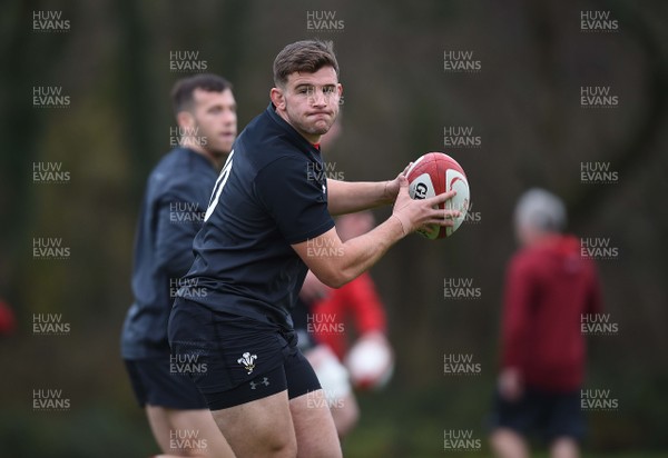 161117 - Wales Rugby Training - Elliot Dee during training