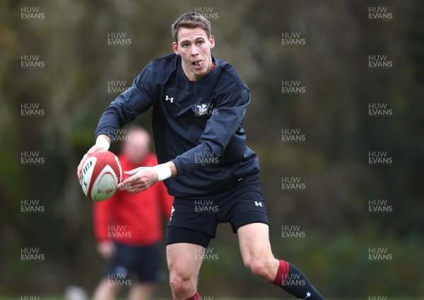 161117 - Wales Rugby Training - Liam Williams during training