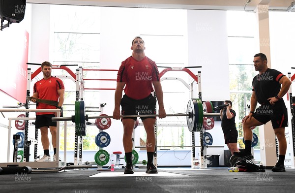 161121 - Wales Rugby Gym Session - Ryan Elias during a gym session