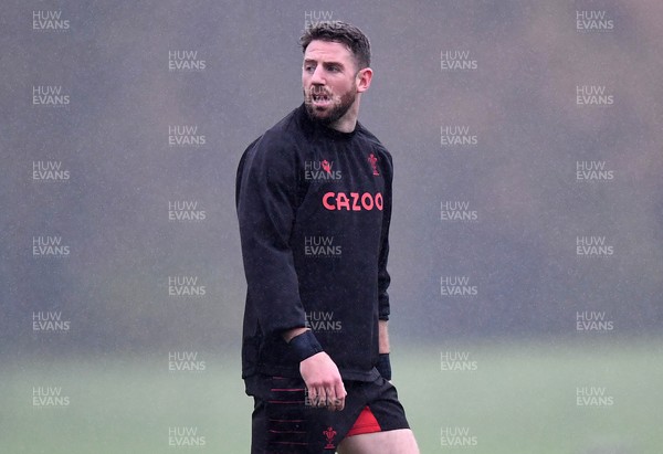 161121 - Wales Rugby Training - Alex Cuthbert during training