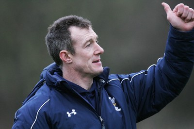17.02.11 - Wales Rugby Training... Rob Howley. 