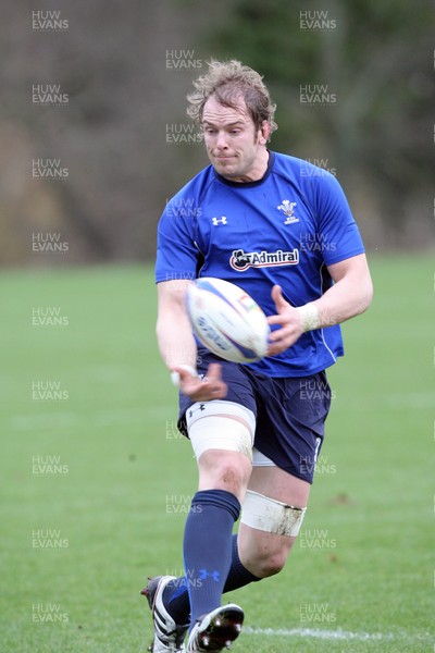 17.02.11 - Wales Rugby Training... Alun Wyn Jones. 
