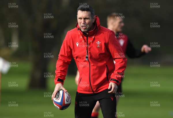 170222 - Wales Rugby Training - Stephen Jones during training