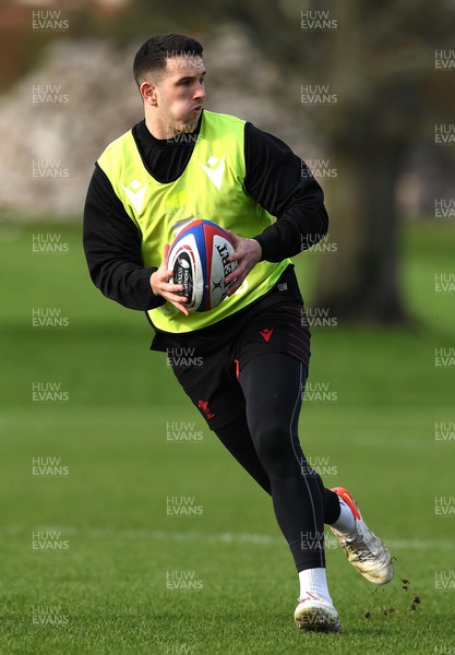 170222 - Wales Rugby Training - Owen Watkin during training