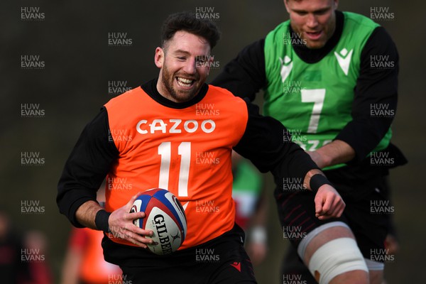 170222 - Wales Rugby Training - Alex Cuthbert during training