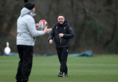 170225 - Wales Rugby Training in the week leading up to their 6 Nations game against Ireland - Interim head coach Matt Sherratt during training