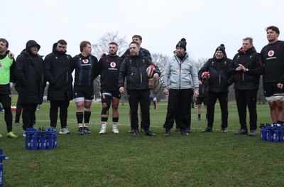 170225 - Wales Rugby Training in the week leading up to their 6 Nations game against Ireland - Matt Sherratt, Head Coach during training