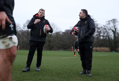 170225 - Wales Rugby Training in the week leading up to their 6 Nations game against Ireland - T Rhys Thomas, Forwards Skills Coach and Matt Sherratt, Head Coach during training