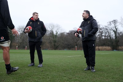 170225 - Wales Rugby Training in the week leading up to their 6 Nations game against Ireland - T Rhys Thomas, Forwards Skills Coach and Matt Sherratt, Head Coach during training