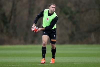 170225 - Wales Rugby Training in the week leading up to their 6 Nations game against Ireland - Max Llewellyn during training