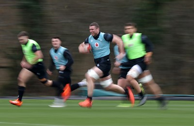 170225 - Wales Rugby Training in the week leading up to their 6 Nations game against Ireland - Will Rowlands during training