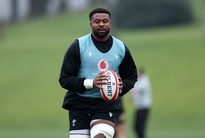 170225 - Wales Rugby Training in the week leading up to their 6 Nations game against Ireland - Christ Tshiunza during training