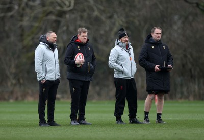 170225 - Wales Rugby Training in the week leading up to their 6 Nations game against Ireland - Jonathan Humphreys, T Rhys Thomas and Mike Forshaw, Defence Coach during training