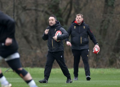 170225 - Wales Rugby Training in the week leading up to their 6 Nations game against Ireland - Interim head coach Matt Sherratt during training