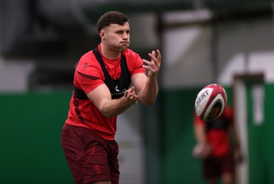 170226 - Wales Rugby Training ahead of their Six Nations game against Scotland - Mason Grady during training