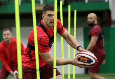 170226 - Wales Rugby Training ahead of their Six Nations game against Scotland - Joe Hawkins during training