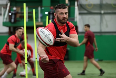 170226 - Wales Rugby Training ahead of their Six Nations game against Scotland - Gareth Thomas during training