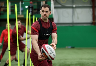170226 - Wales Rugby Training ahead of their Six Nations game against Scotland - Tomos Williams during training