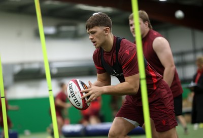 170226 - Wales Rugby Training ahead of their Six Nations game against Scotland - Alex Mann during training
