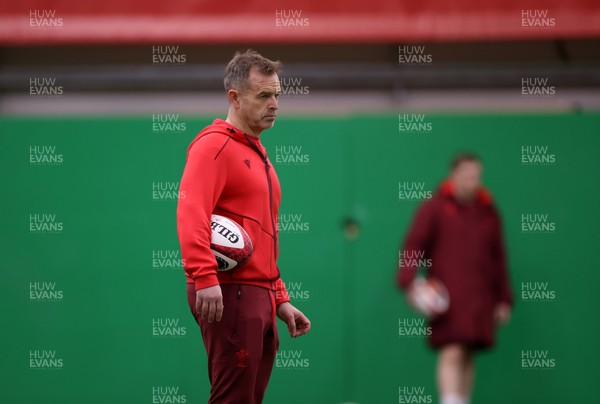 170226 - Wales Rugby Training ahead of their Six Nations game against Scotland - Danny Wilson, Assistant Coach during training