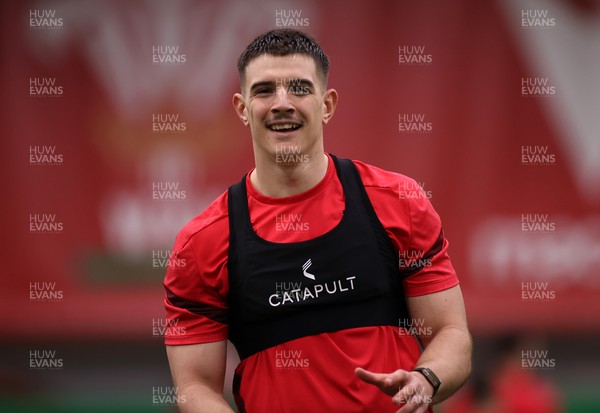 170226 - Wales Rugby Training ahead of their Six Nations game against Scotland - Joe Hawkins during training