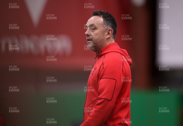 170226 - Wales Rugby Training ahead of their Six Nations game against Scotland - Matt Sherratt, Attack Coach during training