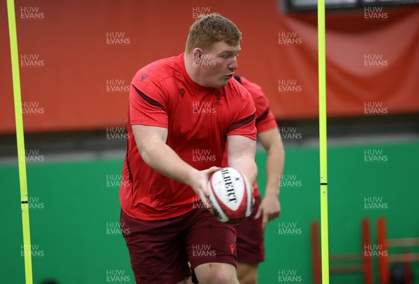 170226 - Wales Rugby Training ahead of their Six Nations game against Scotland - Rhys Carre during training
