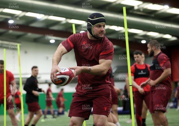 170226 - Wales Rugby Training ahead of their Six Nations game against Scotland - Harri Deaves during training